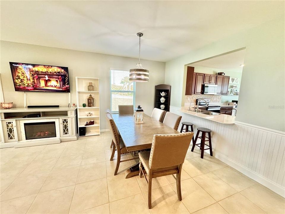 For Sale: $324,900 (3 beds, 2 baths, 1750 Square Feet)