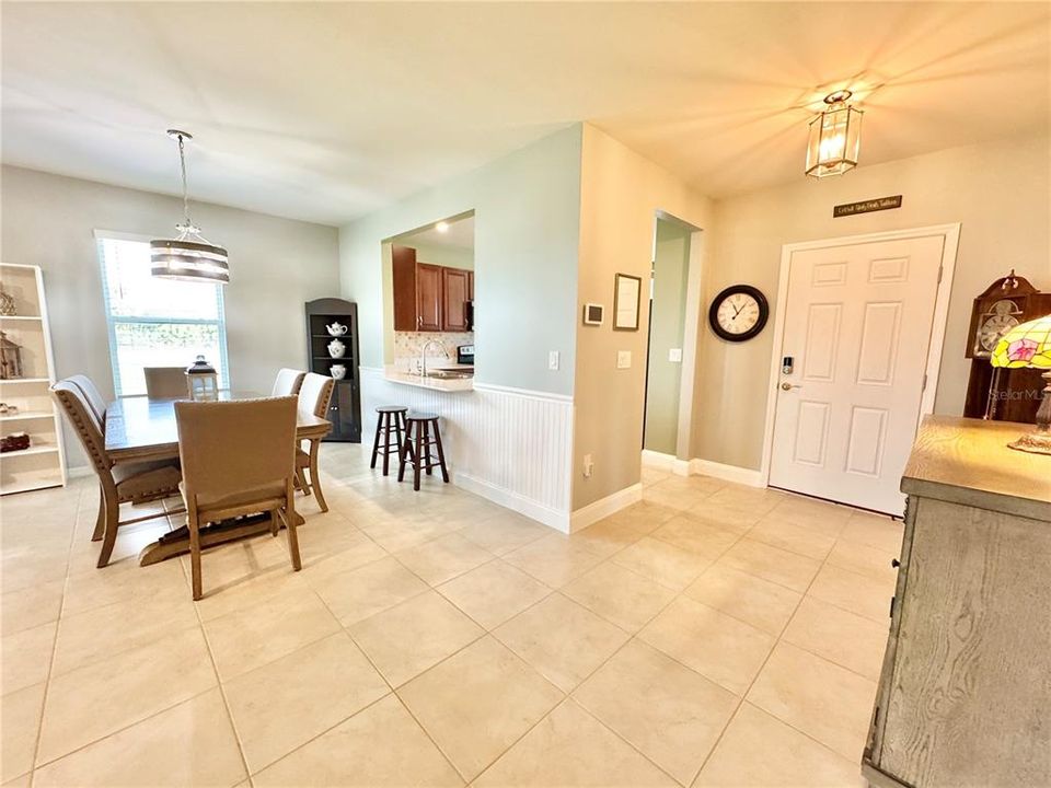 For Sale: $324,900 (3 beds, 2 baths, 1750 Square Feet)