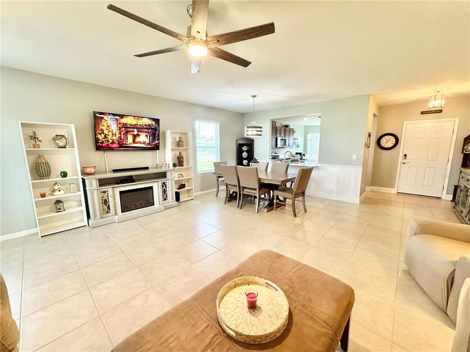 For Sale: $324,900 (3 beds, 2 baths, 1750 Square Feet)