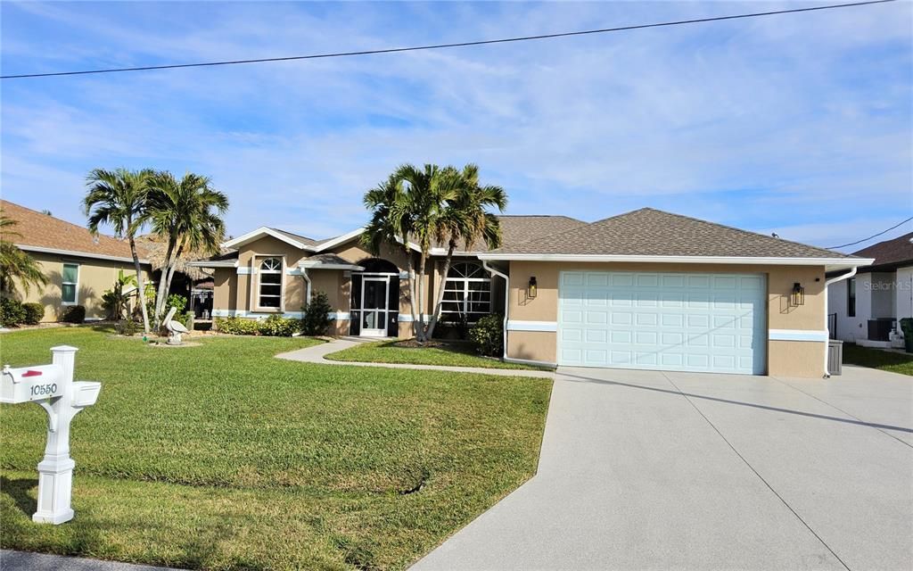 For Sale: $675,000 (3 beds, 2 baths, 2283 Square Feet)