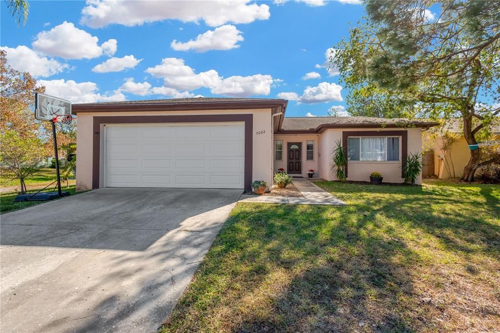 For Sale: $499,500 (3 beds, 2 baths, 1523 Square Feet)