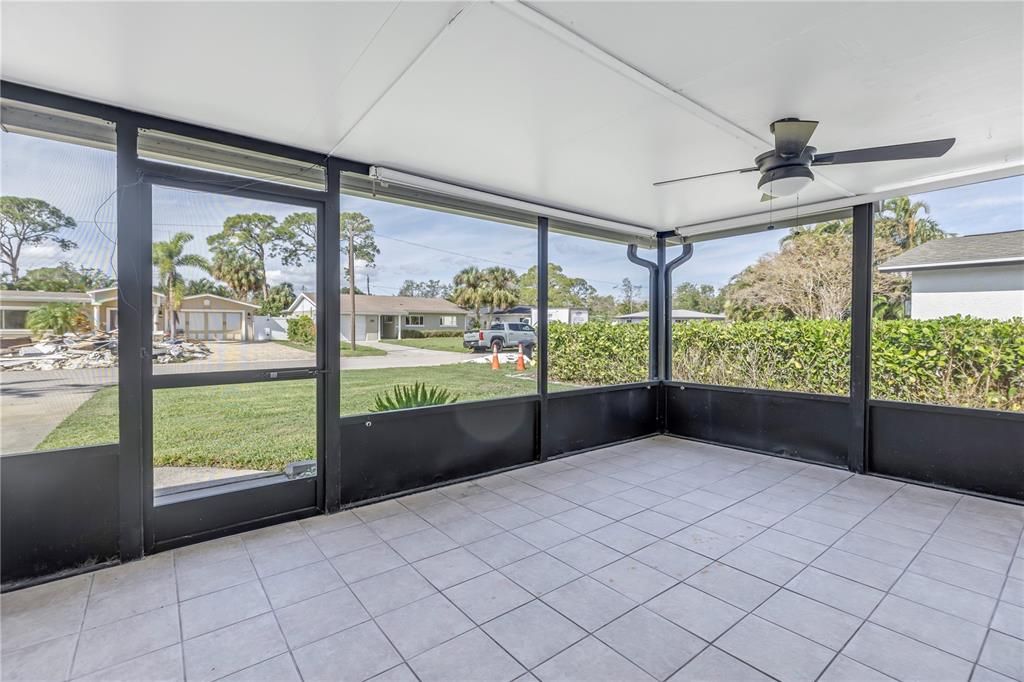 For Sale: $349,000 (3 beds, 2 baths, 1125 Square Feet)