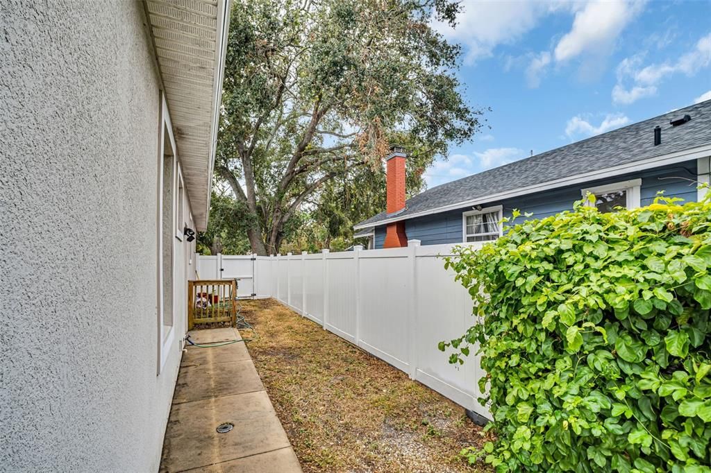 For Sale: $420,000 (3 beds, 2 baths, 1410 Square Feet)