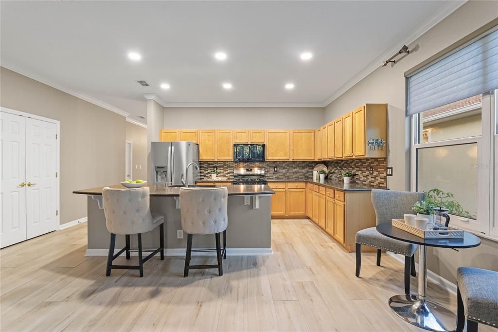 View of the Kitchen & Dinette areas from the Family Room