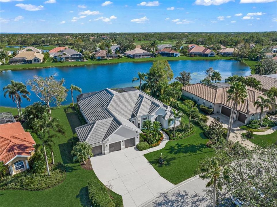 For Sale: $1,450,000 (3 beds, 3 baths, 2915 Square Feet)