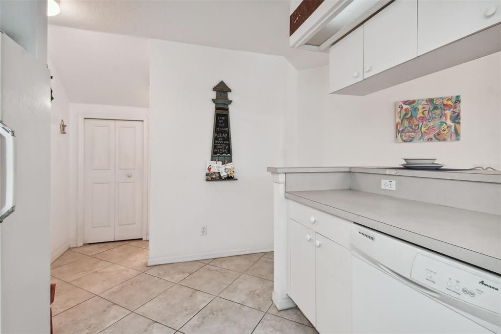 For Sale: $495,000 (2 beds, 2 baths, 1784 Square Feet)