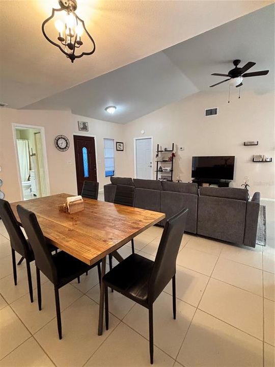 VAULTED CEILINGS AND OPEN FLOORPLAN