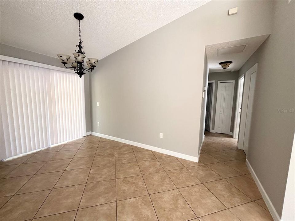 For Rent: $1,800 (3 beds, 2 baths, 1142 Square Feet)