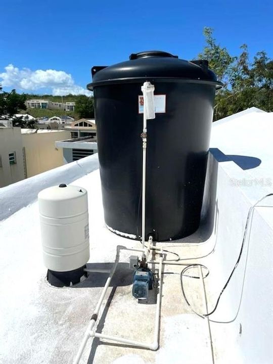 Active With Contract: $419,900 (4 beds, 2 baths, 4000 Square Feet)