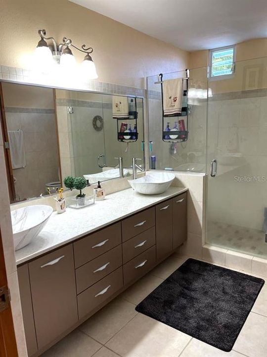 Active With Contract: $419,900 (4 beds, 2 baths, 4000 Square Feet)