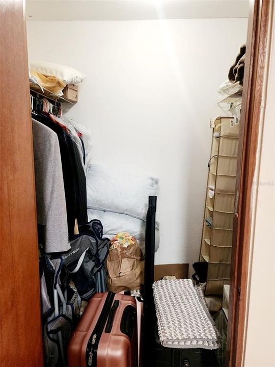 Active With Contract: $419,900 (4 beds, 2 baths, 4000 Square Feet)