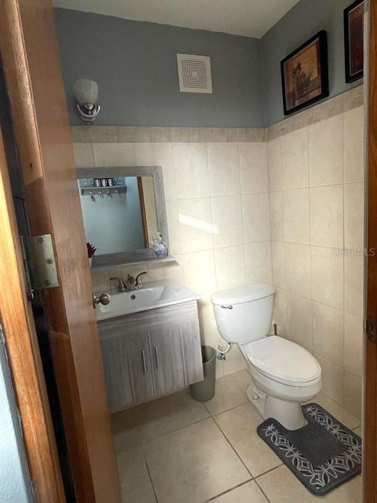 Active With Contract: $419,900 (4 beds, 2 baths, 4000 Square Feet)