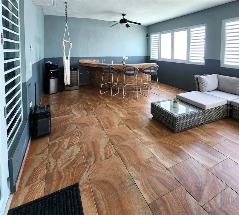 Active With Contract: $419,900 (4 beds, 2 baths, 4000 Square Feet)