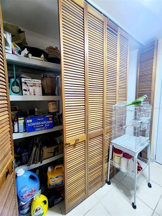 Active With Contract: $419,900 (4 beds, 2 baths, 4000 Square Feet)