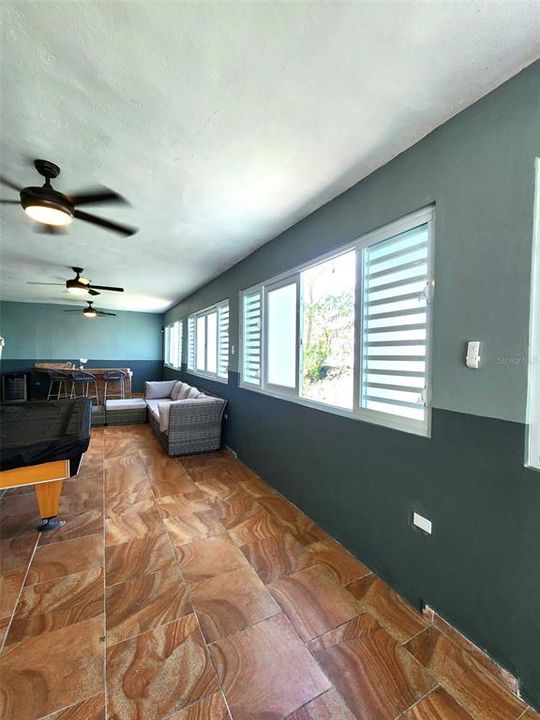 Active With Contract: $419,900 (4 beds, 2 baths, 4000 Square Feet)