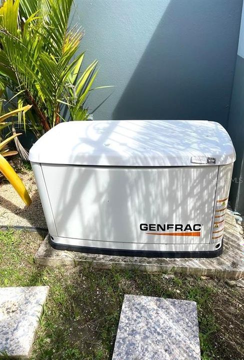 Active With Contract: $419,900 (4 beds, 2 baths, 4000 Square Feet)