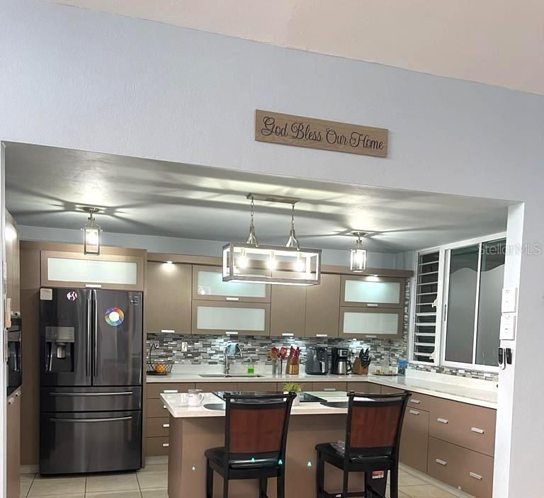 Active With Contract: $419,900 (4 beds, 2 baths, 4000 Square Feet)