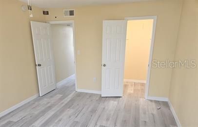 For Rent: $2,400 (2 beds, 1 baths, 900 Square Feet)