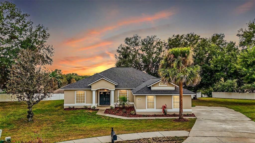 Welcome home 14701 Timucua Pl in Clermont!