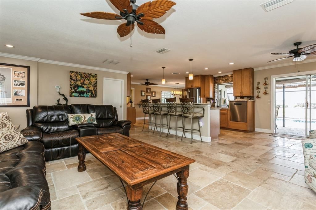 For Sale: $549,900 (2 beds, 2 baths, 1534 Square Feet)