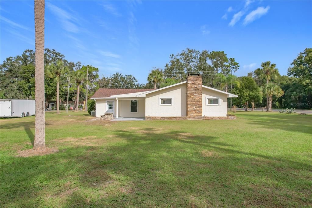 Active With Contract: $275,000 (3 beds, 2 baths, 1416 Square Feet)