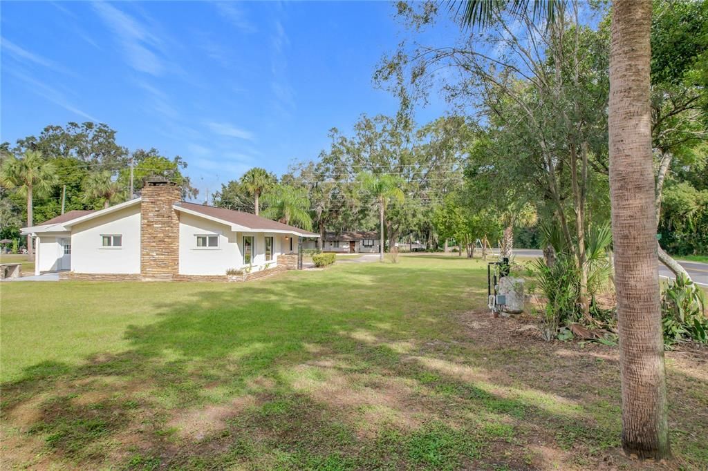 Active With Contract: $275,000 (3 beds, 2 baths, 1416 Square Feet)