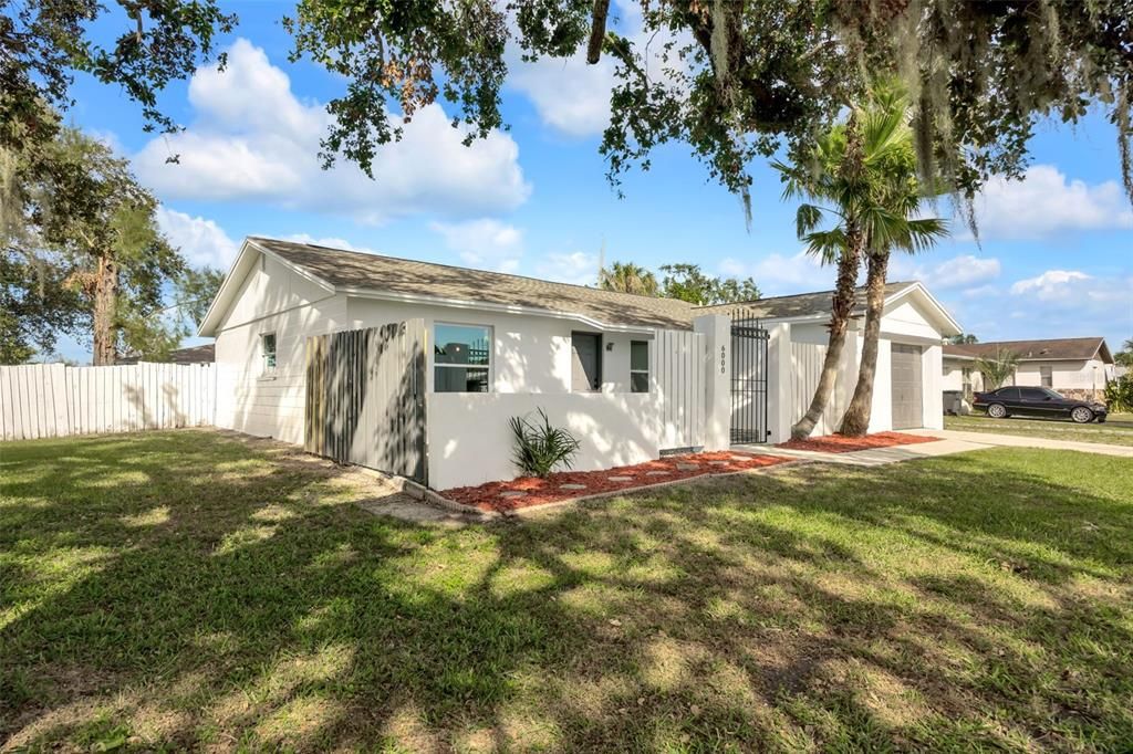 For Sale: $365,000 (4 beds, 2 baths, 1261 Square Feet)