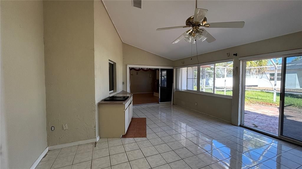 For Sale: $300,000 (4 beds, 2 baths, 2558 Square Feet)