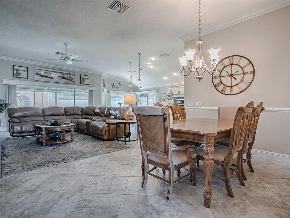 OPEN FLOOR PLAN WITH SPACIOUS LIVING ROOM.