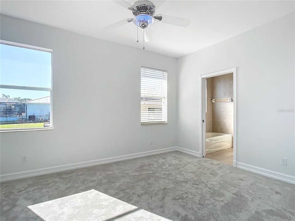 For Sale: $950,000 (5 beds, 3 baths, 3450 Square Feet)