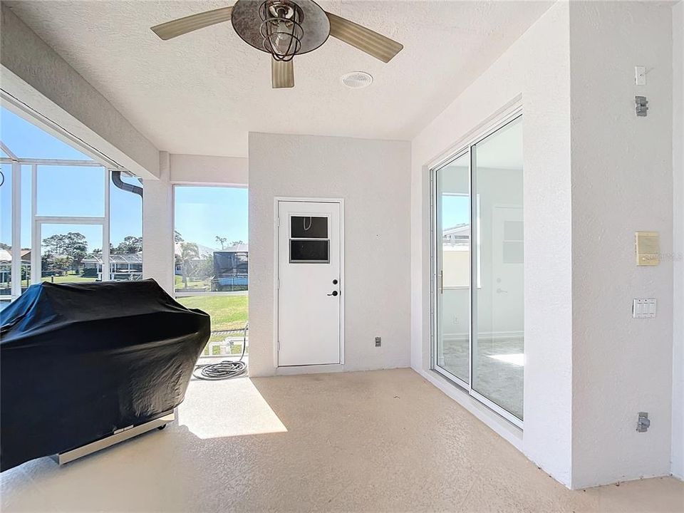 For Sale: $950,000 (5 beds, 3 baths, 3450 Square Feet)