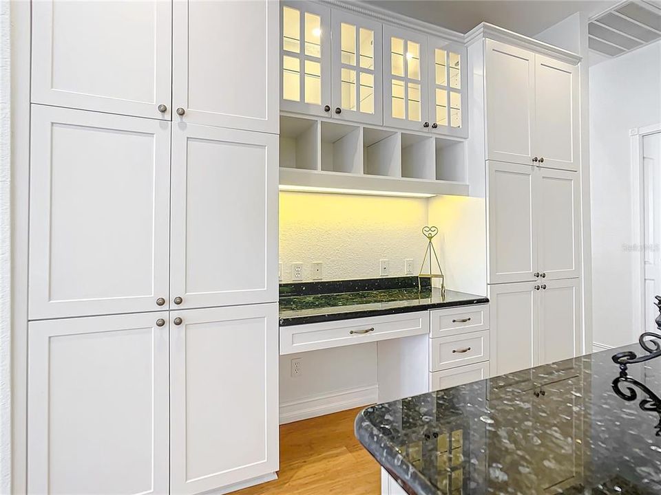 For Sale: $950,000 (5 beds, 3 baths, 3450 Square Feet)
