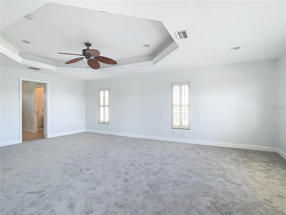 For Sale: $950,000 (5 beds, 3 baths, 3450 Square Feet)