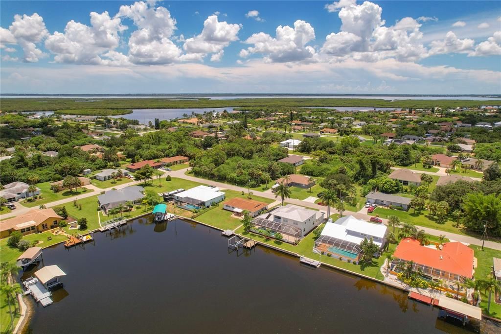 For Sale: $950,000 (5 beds, 3 baths, 3450 Square Feet)