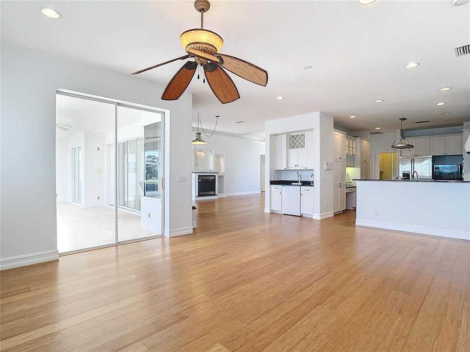 For Sale: $950,000 (5 beds, 3 baths, 3450 Square Feet)