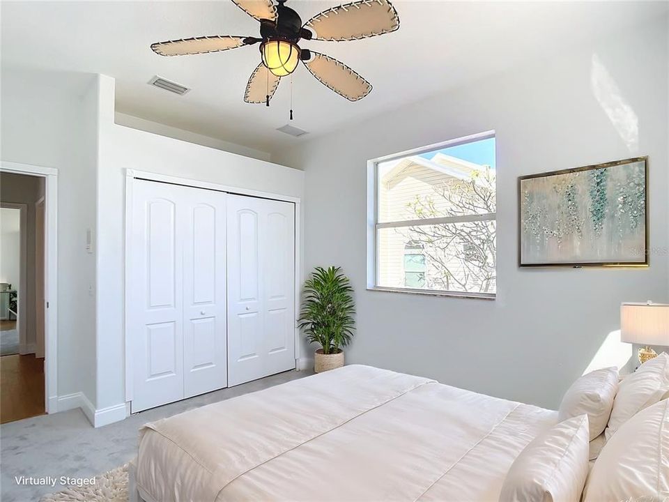 For Sale: $950,000 (5 beds, 3 baths, 3450 Square Feet)
