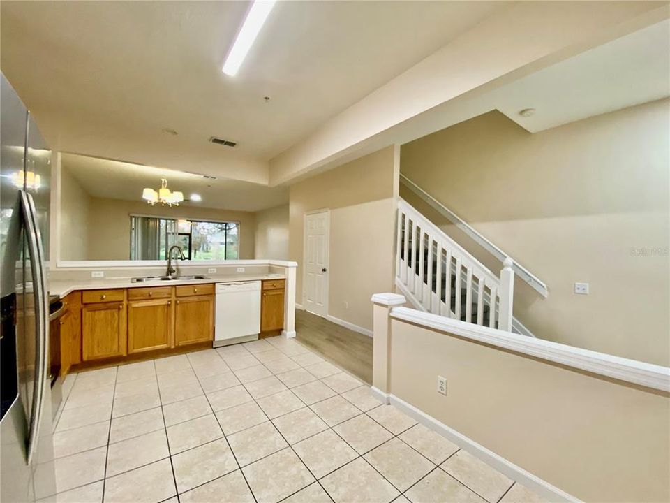 Active With Contract: $2,200 (3 beds, 2 baths, 1682 Square Feet)