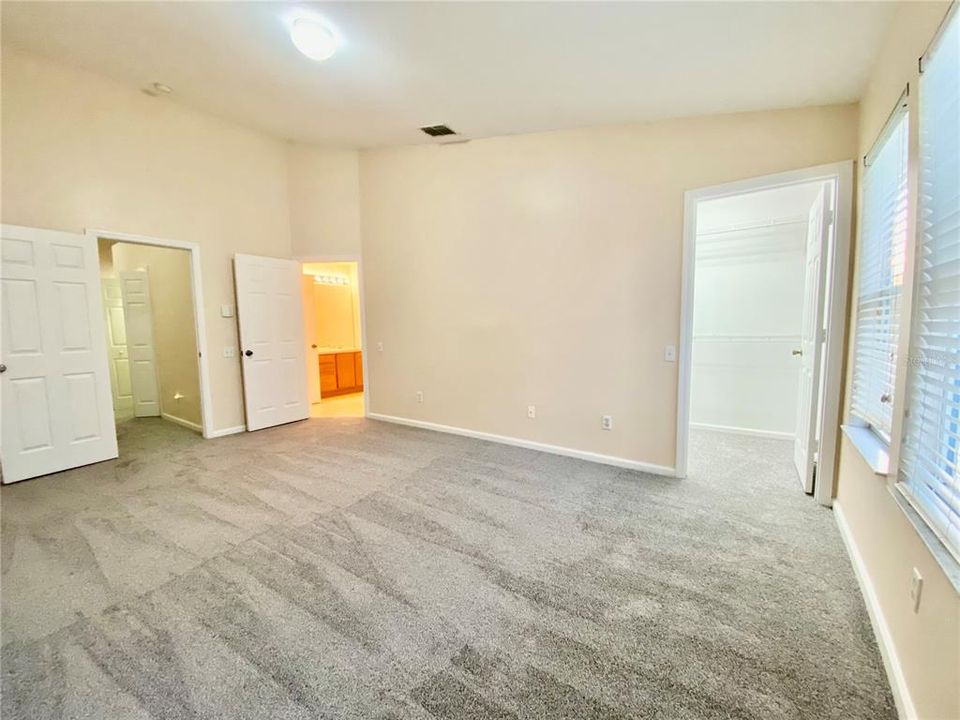 Active With Contract: $2,200 (3 beds, 2 baths, 1682 Square Feet)