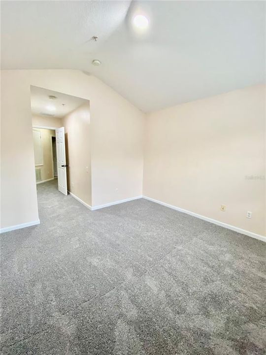 Active With Contract: $2,200 (3 beds, 2 baths, 1682 Square Feet)