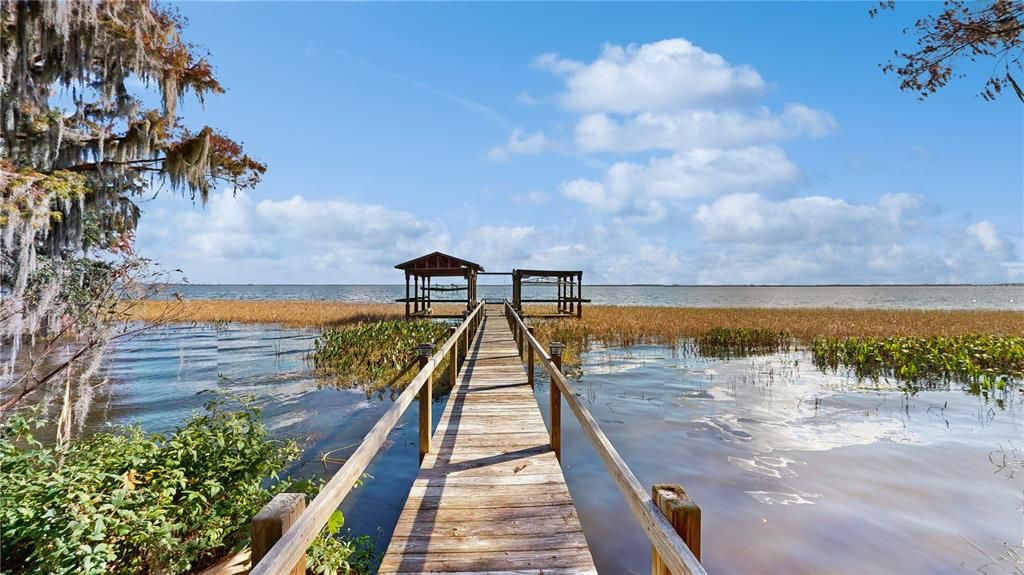 DOCK AND BOAT SLIP LAKE EUSTIS