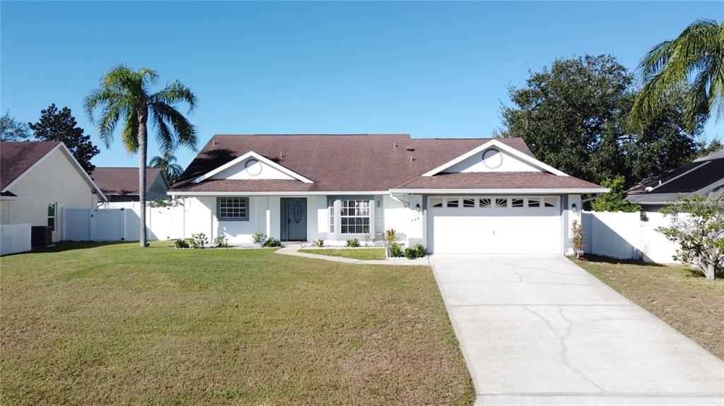 Active With Contract: $390,000 (3 beds, 2 baths, 1543 Square Feet)