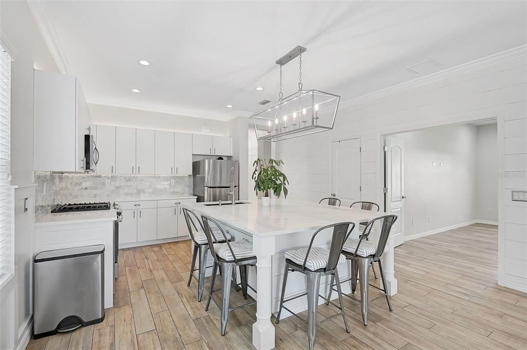 For Sale: $564,900 (3 beds, 2 baths, 1865 Square Feet)