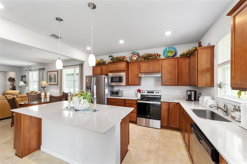 For Sale: $298,811 (2 beds, 2 baths, 1469 Square Feet)