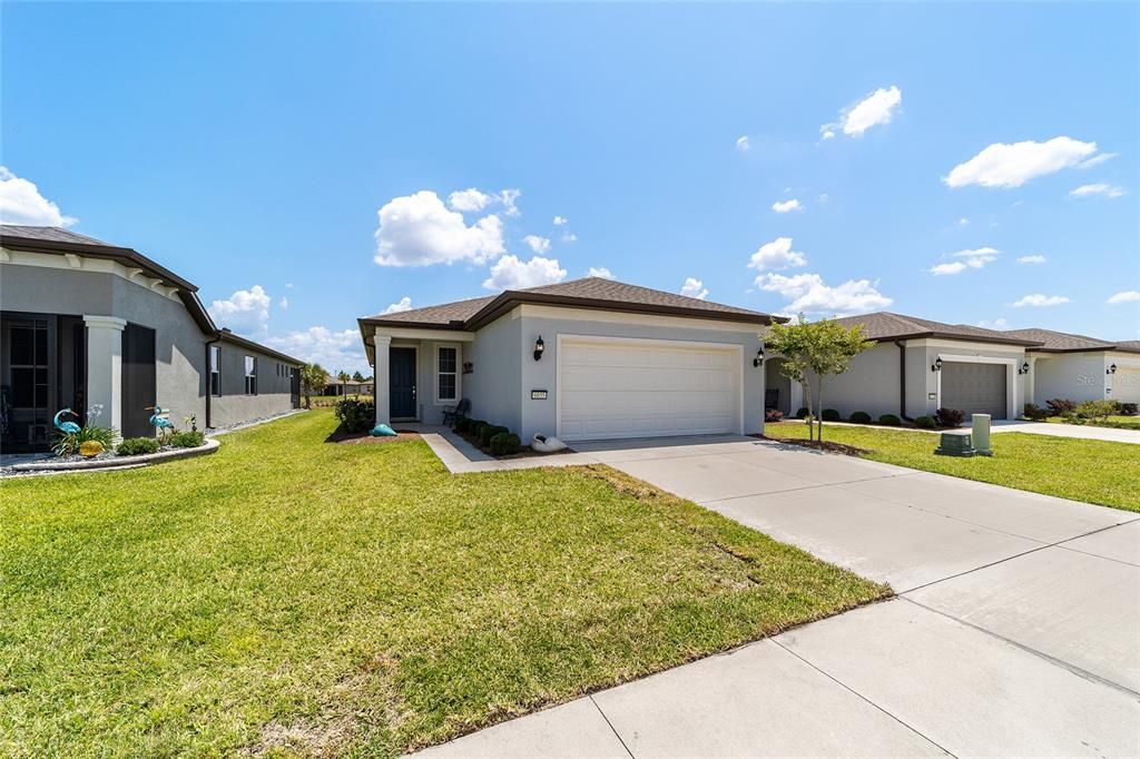 For Sale: $298,811 (2 beds, 2 baths, 1469 Square Feet)