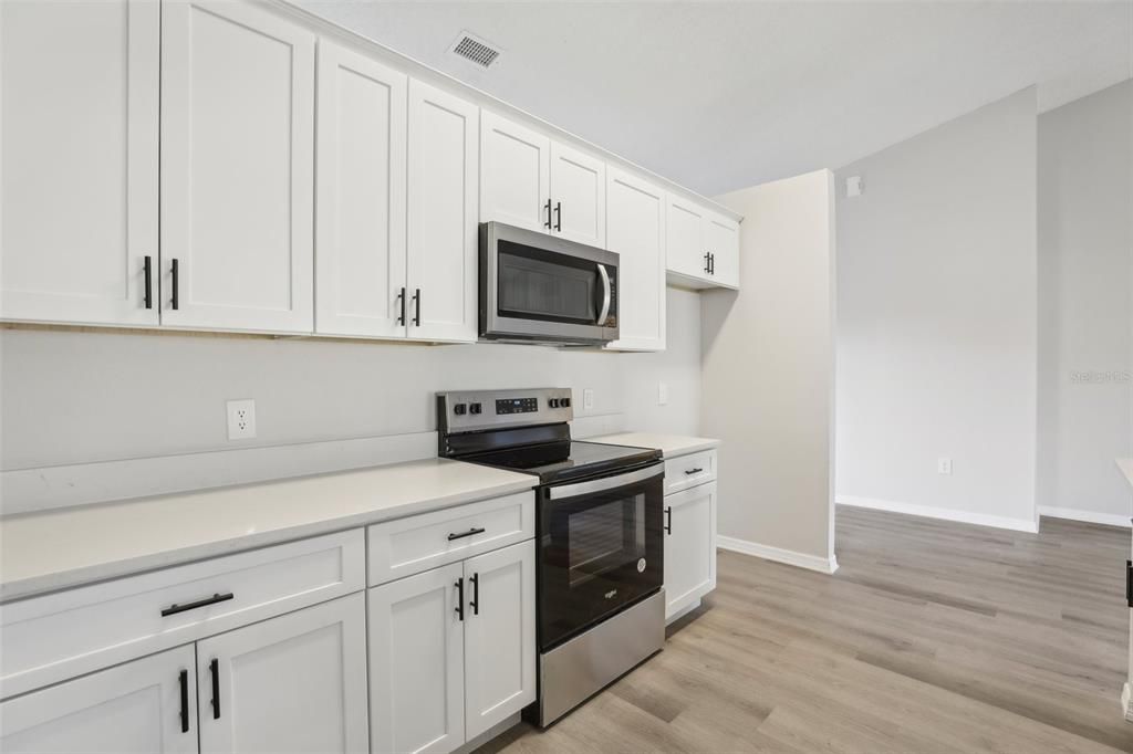 Active With Contract: $339,900 (3 beds, 2 baths, 2058 Square Feet)