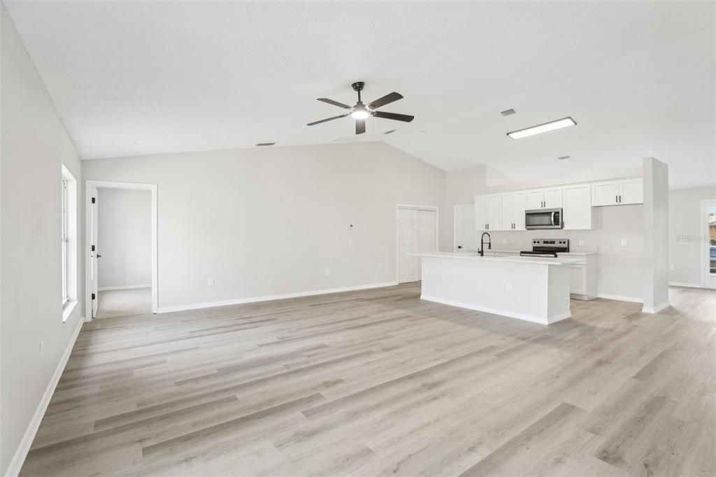 Active With Contract: $339,900 (3 beds, 2 baths, 2058 Square Feet)