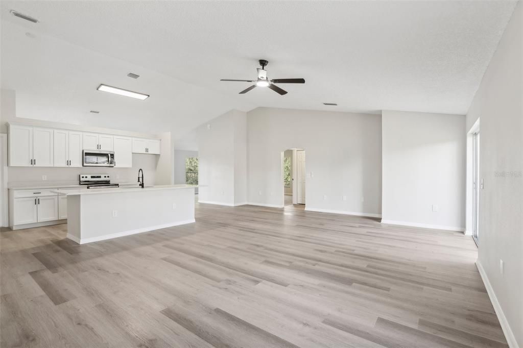 Active With Contract: $339,900 (3 beds, 2 baths, 2058 Square Feet)