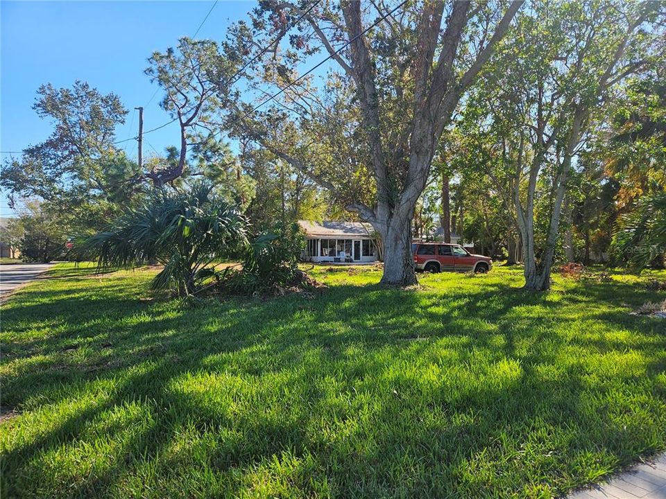 For Sale: $875,000 (3 beds, 2 baths, 1750 Square Feet)