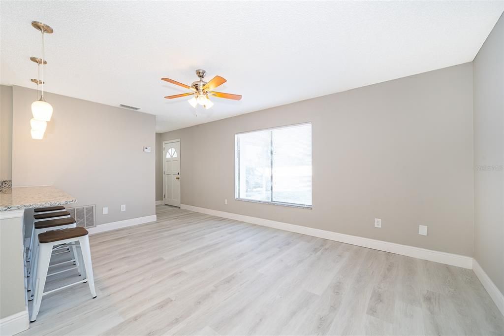 For Sale: $369,900 (3 beds, 2 baths, 1321 Square Feet)