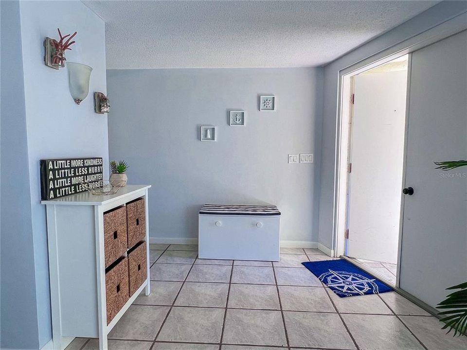 For Rent: $5,000 (3 beds, 2 baths, 1936 Square Feet)